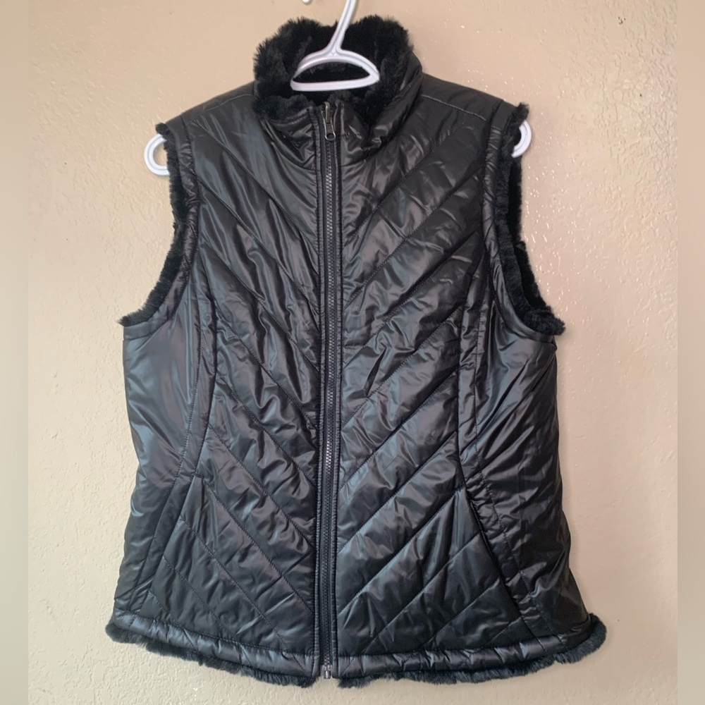 Nicole Miller Black Reversible Quilted Faux Fur Puffer Vest Cozy Winter Size M - Picture 3 of 8
